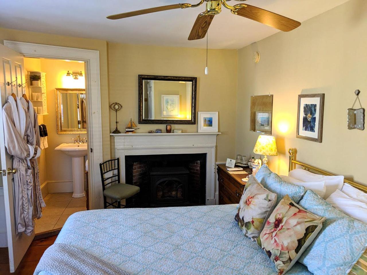 Elms Of Camden Bed and Breakfast Buitenkant foto